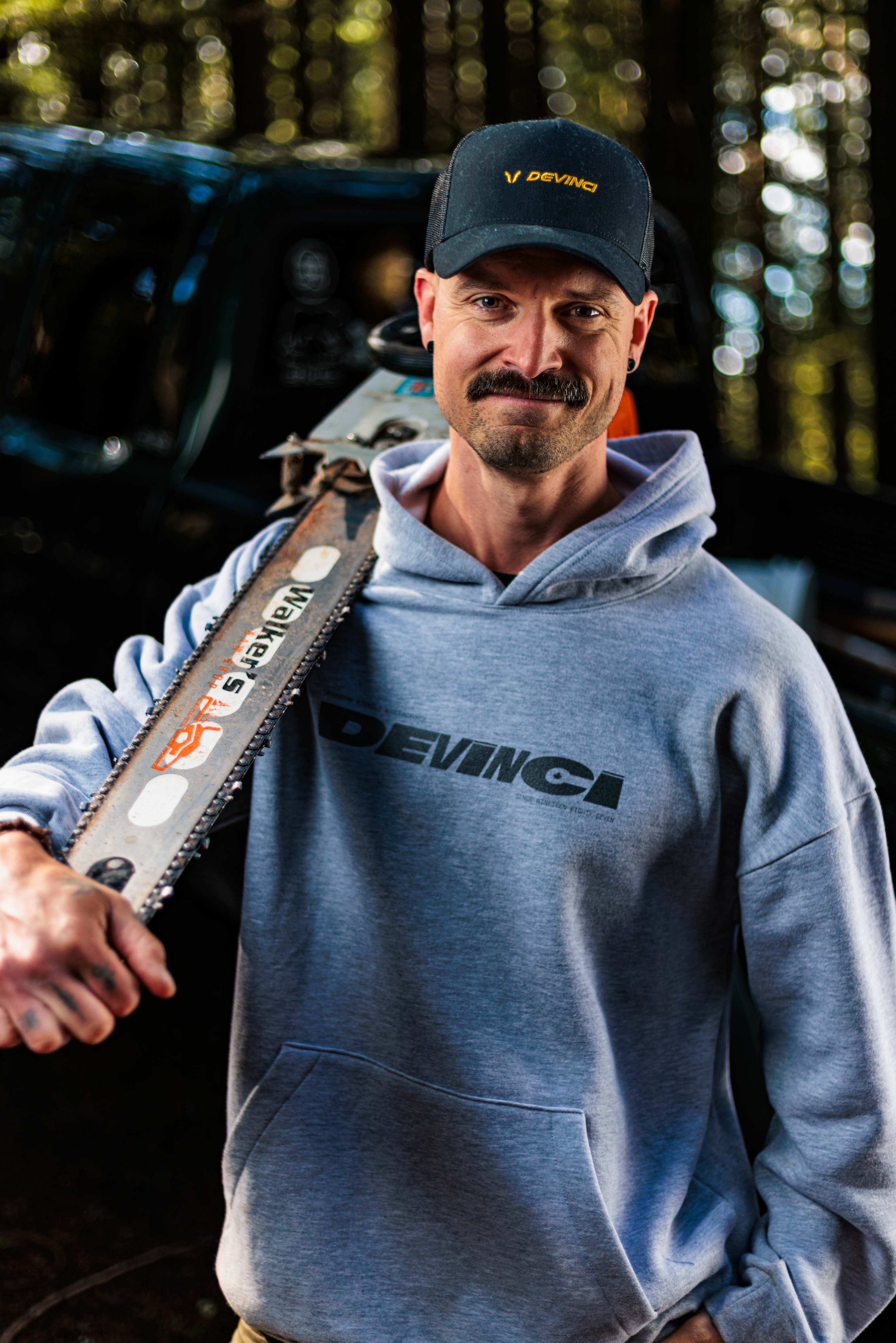 <tc>We Make Riders Hoodie</tc>