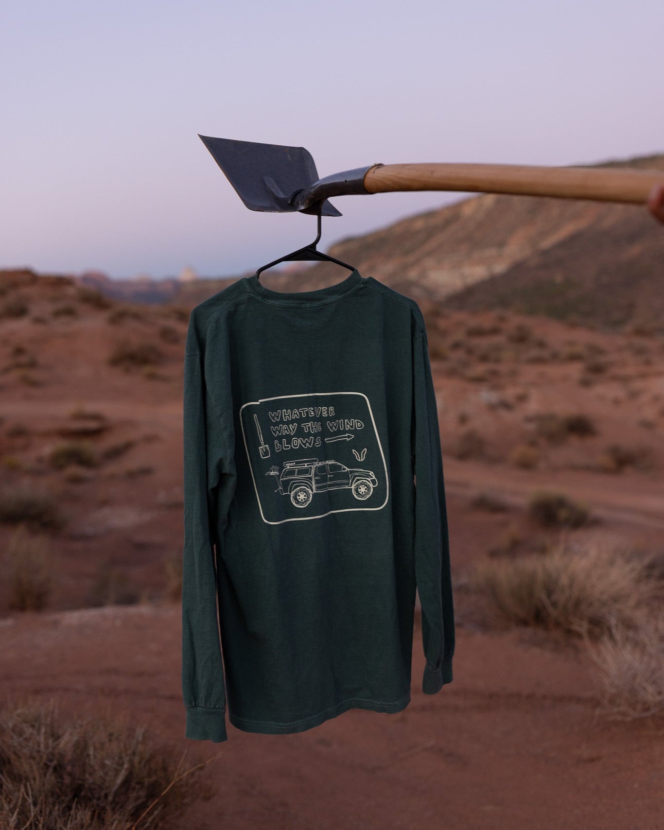 T-shirt à manches longues ''Whatever Way The Wind Blows''