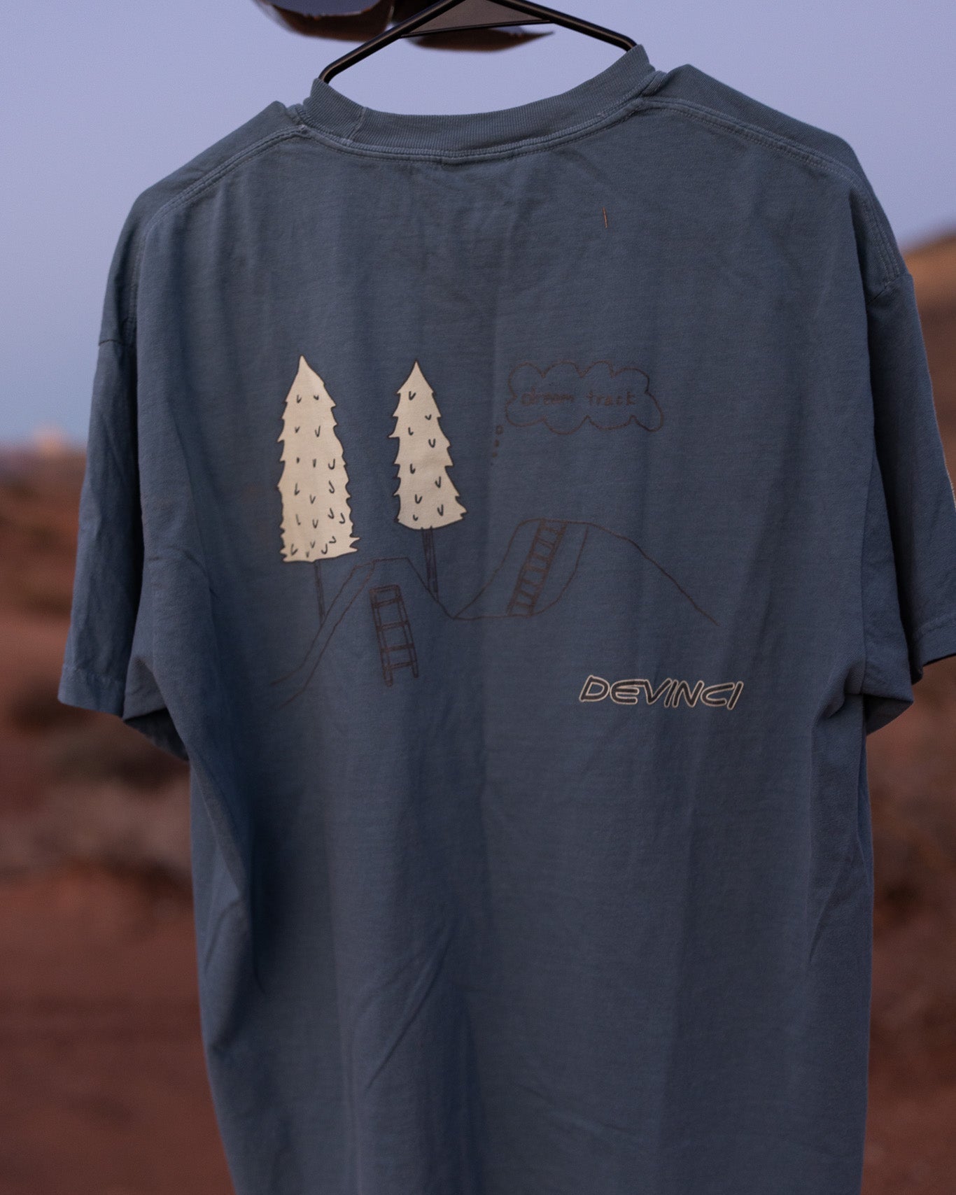 <tc>Dream Track Tee - Unisex</tc>