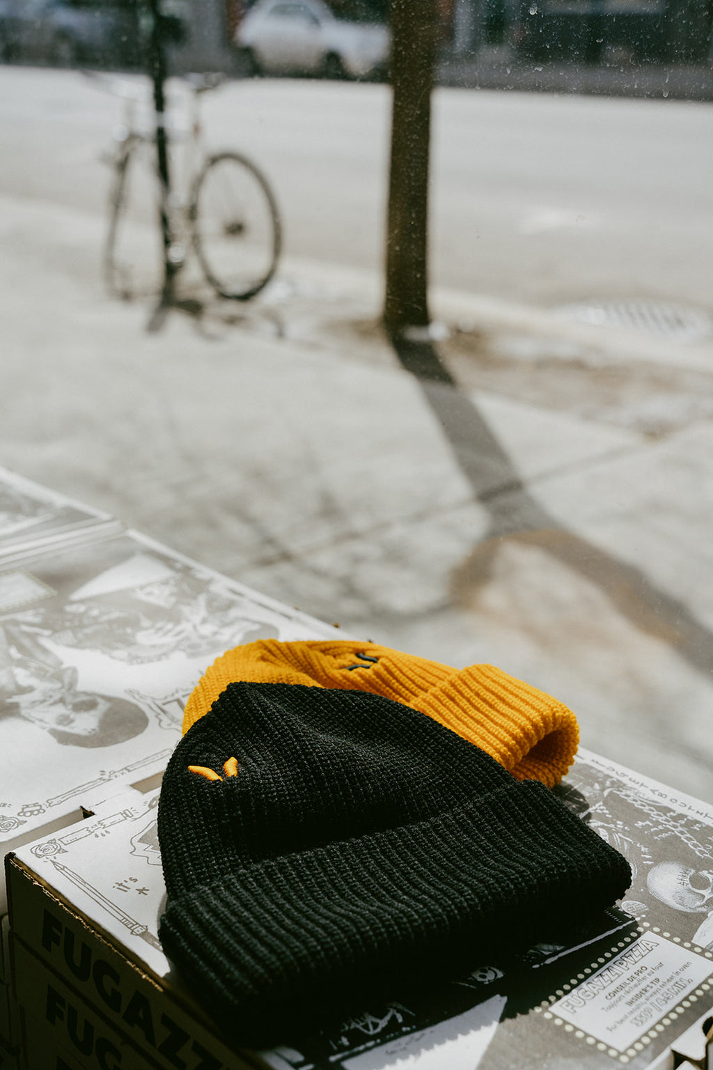 <tc>MINIMALIST BEANIE</tc>