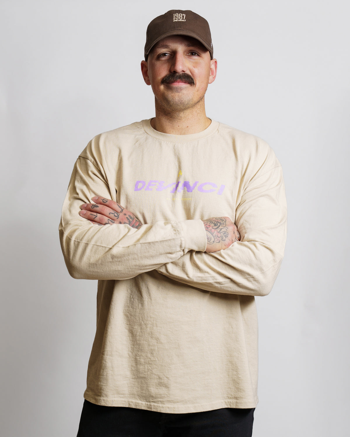 <tc>Devinci Retro Long Sleeve T-shirt</tc>