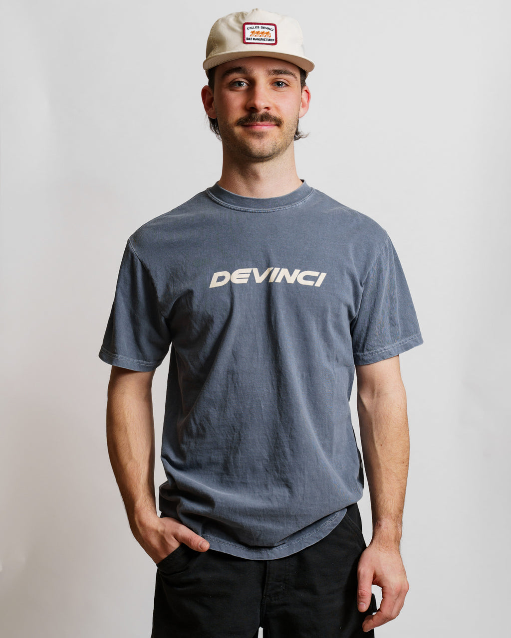 <tc>Multicolour Essential T-shirt</tc>