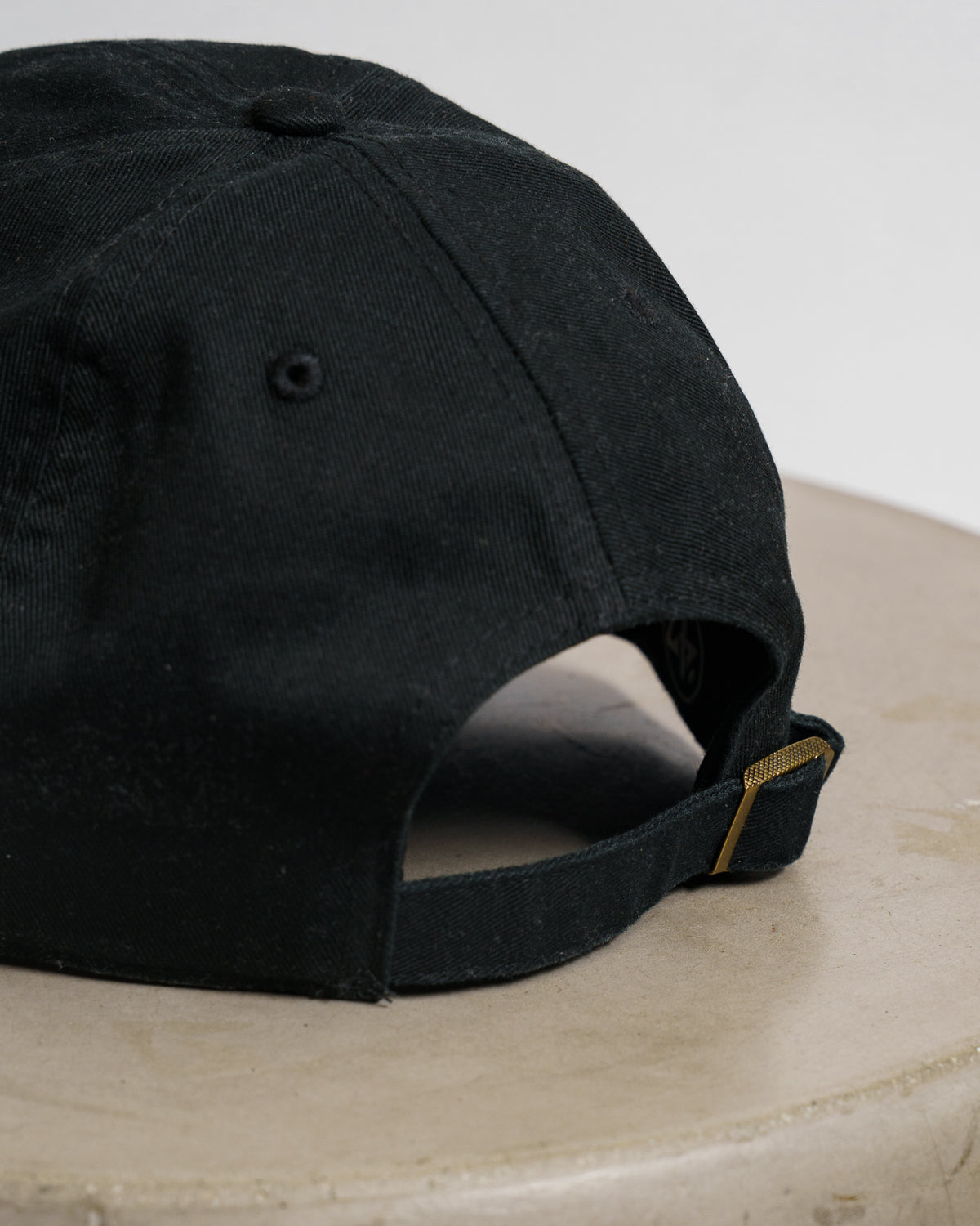 <tc>1987 Embroidered Dad Cap</tc>